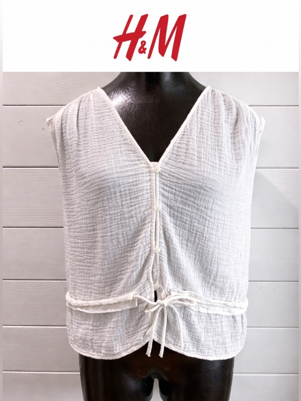 H&M White Sleeveless Textured Top Size S